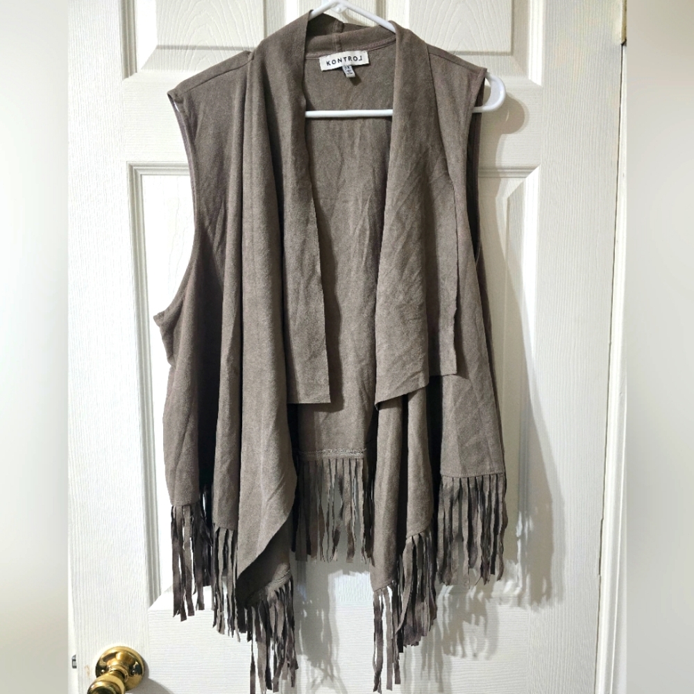 Kontrol Faux Suede Fringe Hem Open Waterfall Front Vest in Taupe, Size 2X, EUC!